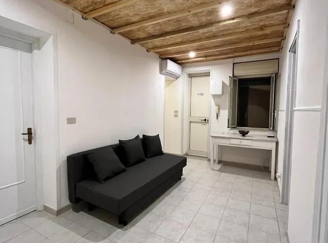 Harin House Holiday home Palermo